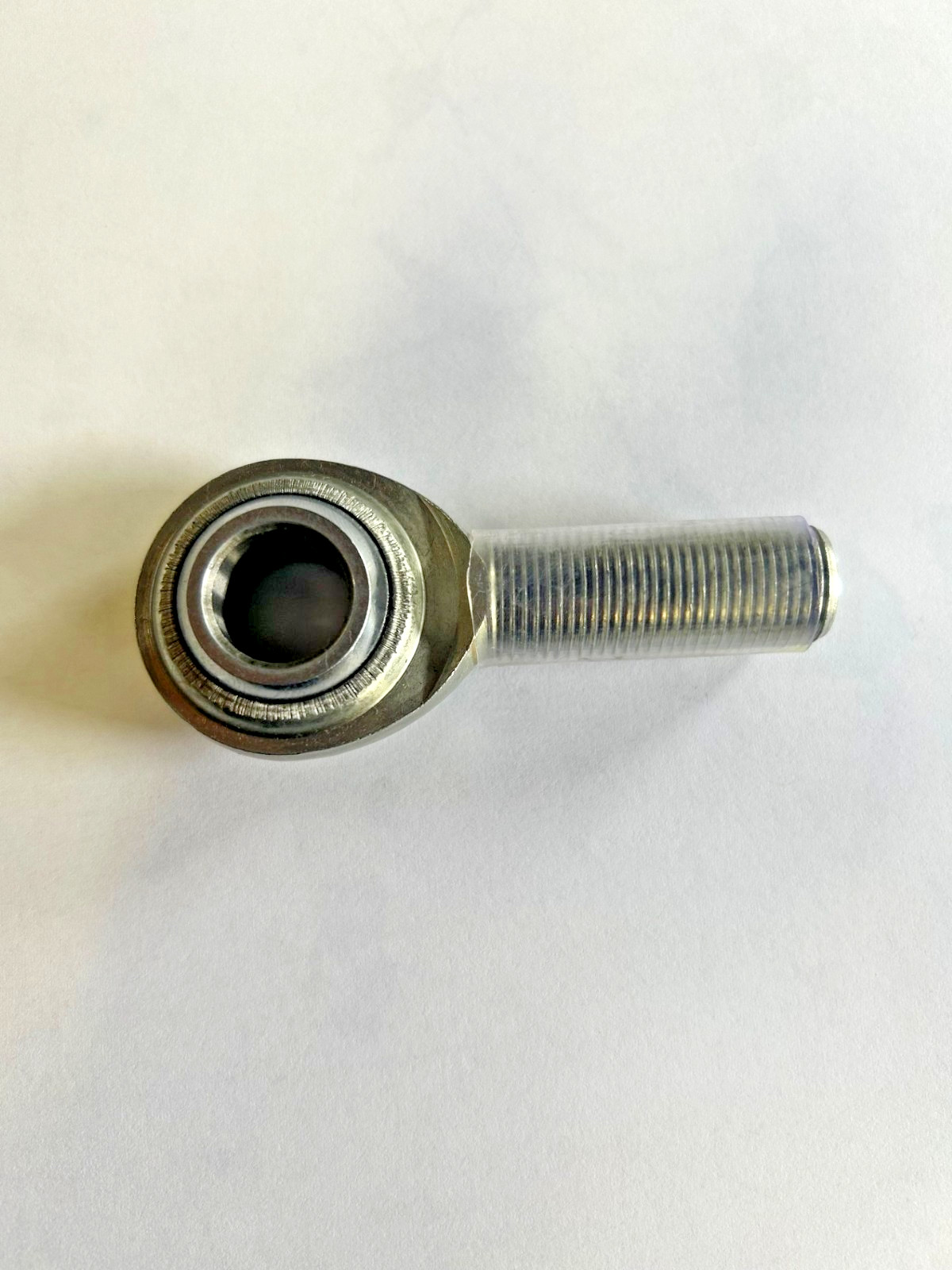 5/8-18 in RH Thread with 5/8" bore Rod End P/N CMR-10
