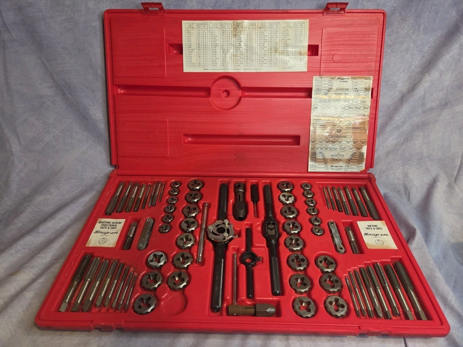 Nice Snap On TDTDM500A 76 Piece Tap & Die Set (Missing One Die )