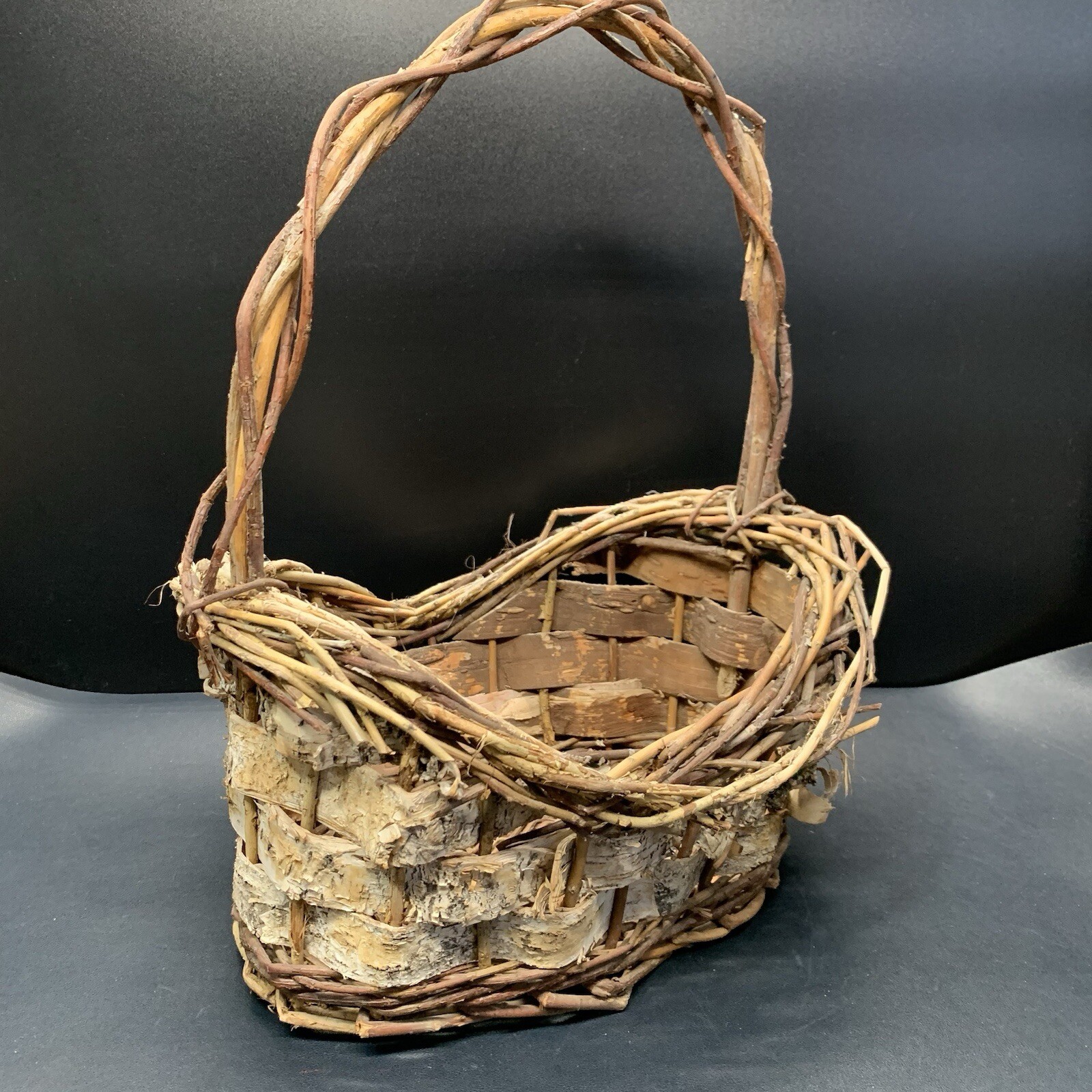 Primitive Hand Woven Birch Bark Strips Basket Decor With Handle Appx 12”x16”x9”