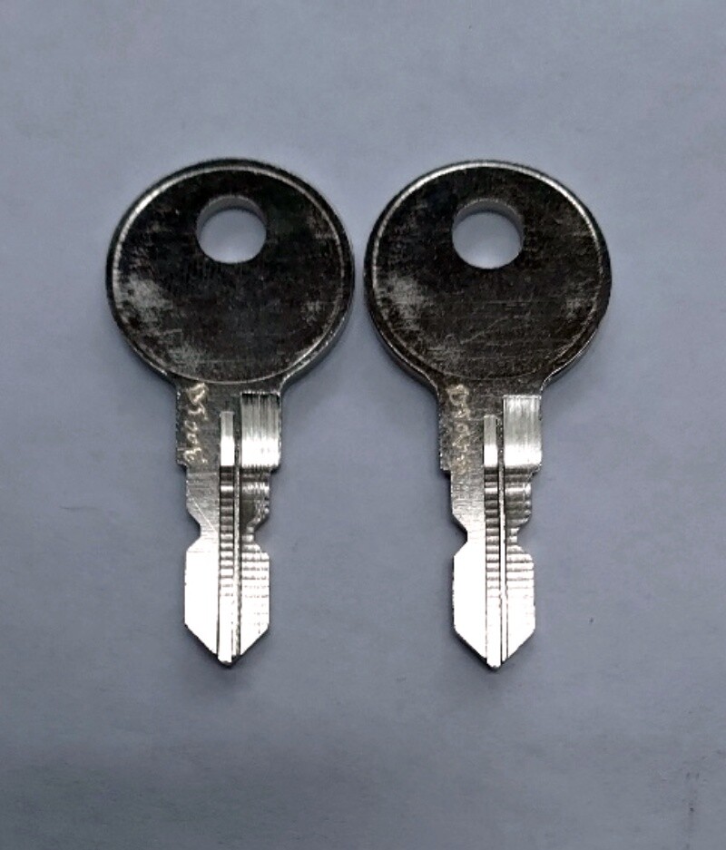 (2) Bauer LEER Truck Cap Replacement Keys Cut To Key Code DT008
