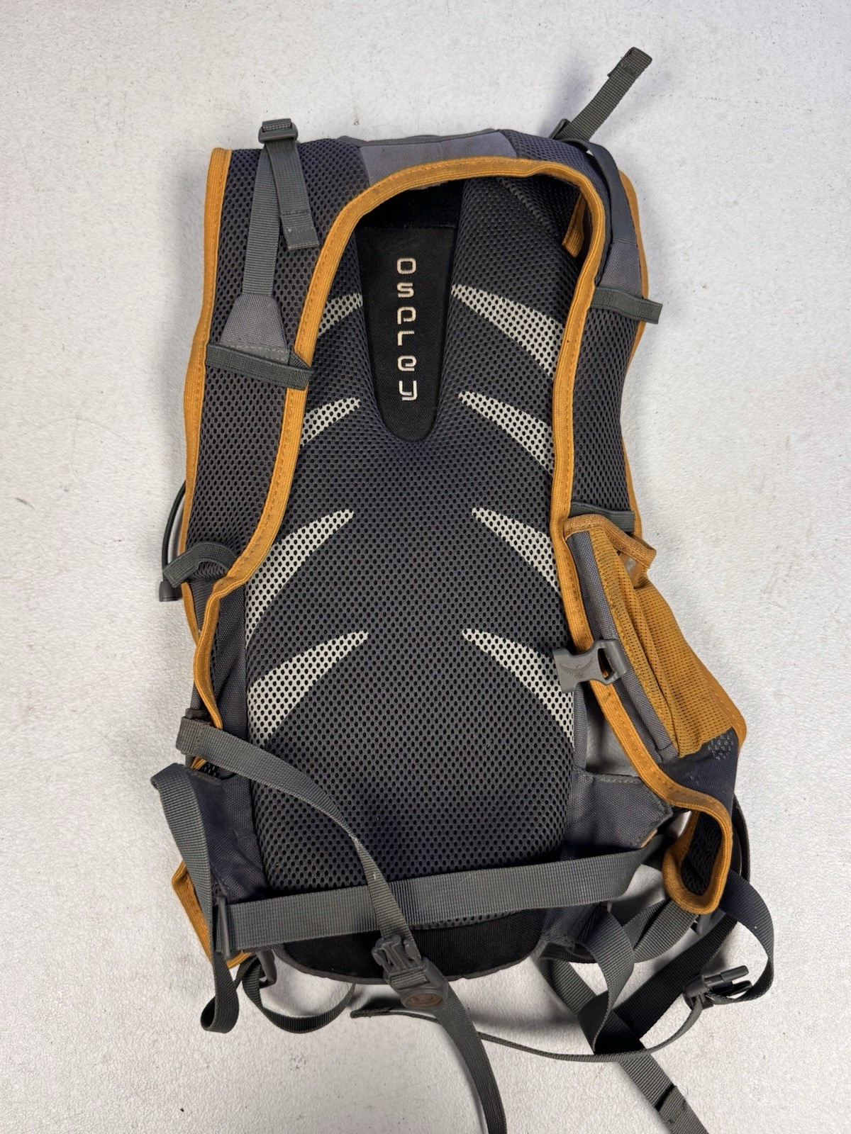 Osprey Hydraulic Viper 4 Hiking-Camping Hydration Yellow Backpack