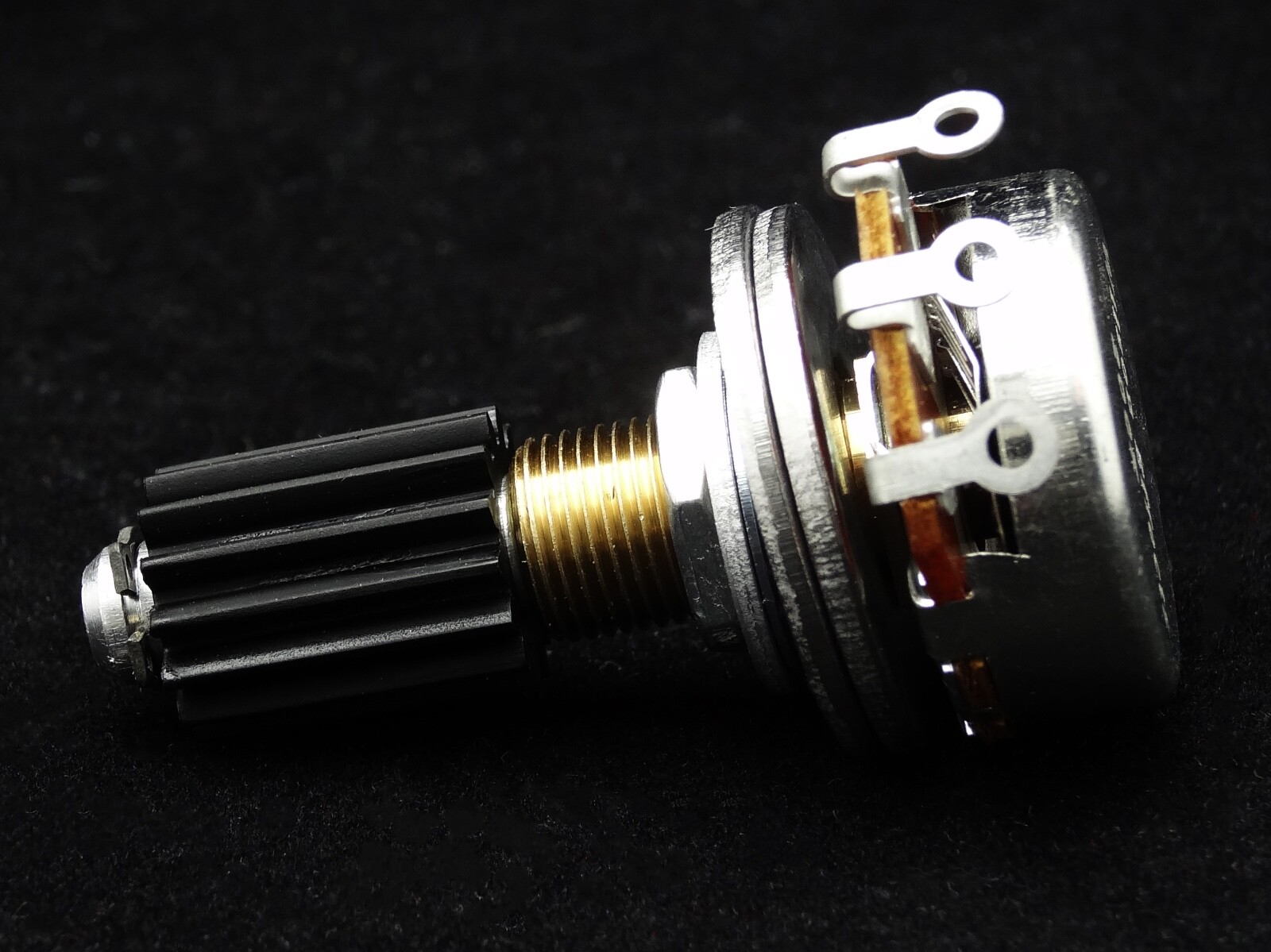 Wilson Effects ICAR Taper Wah Pot
