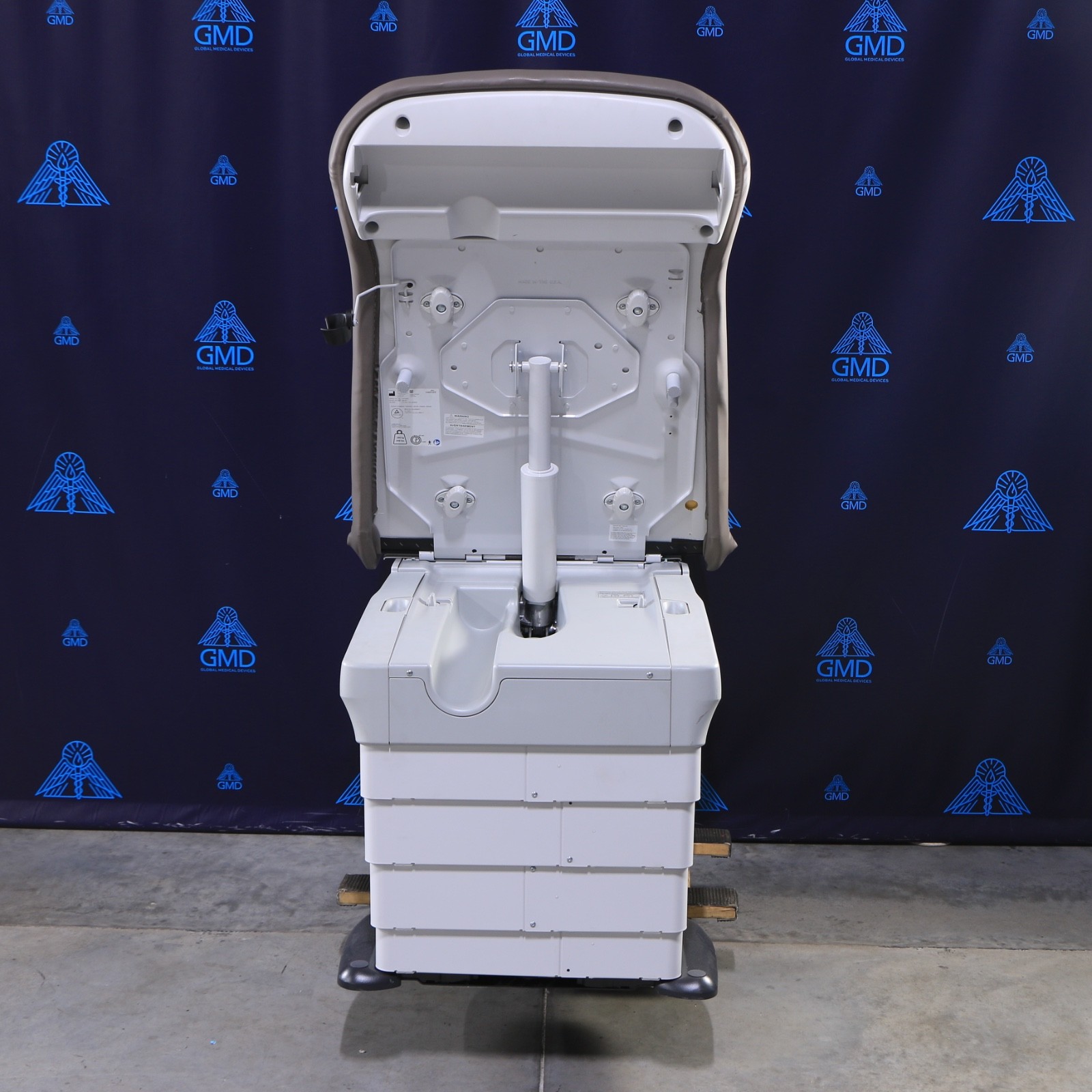 Midmark 626 Medical Exam Table
