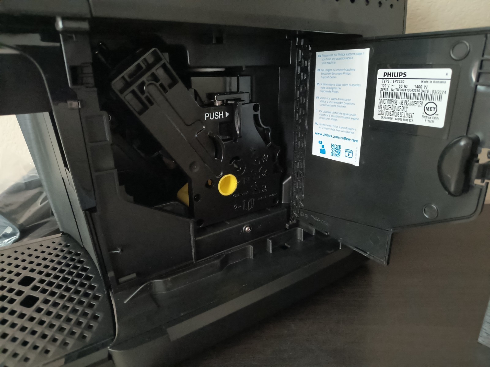 Philips 2300 Series Fully Automatic Espresso Machine with LatteGo milk system