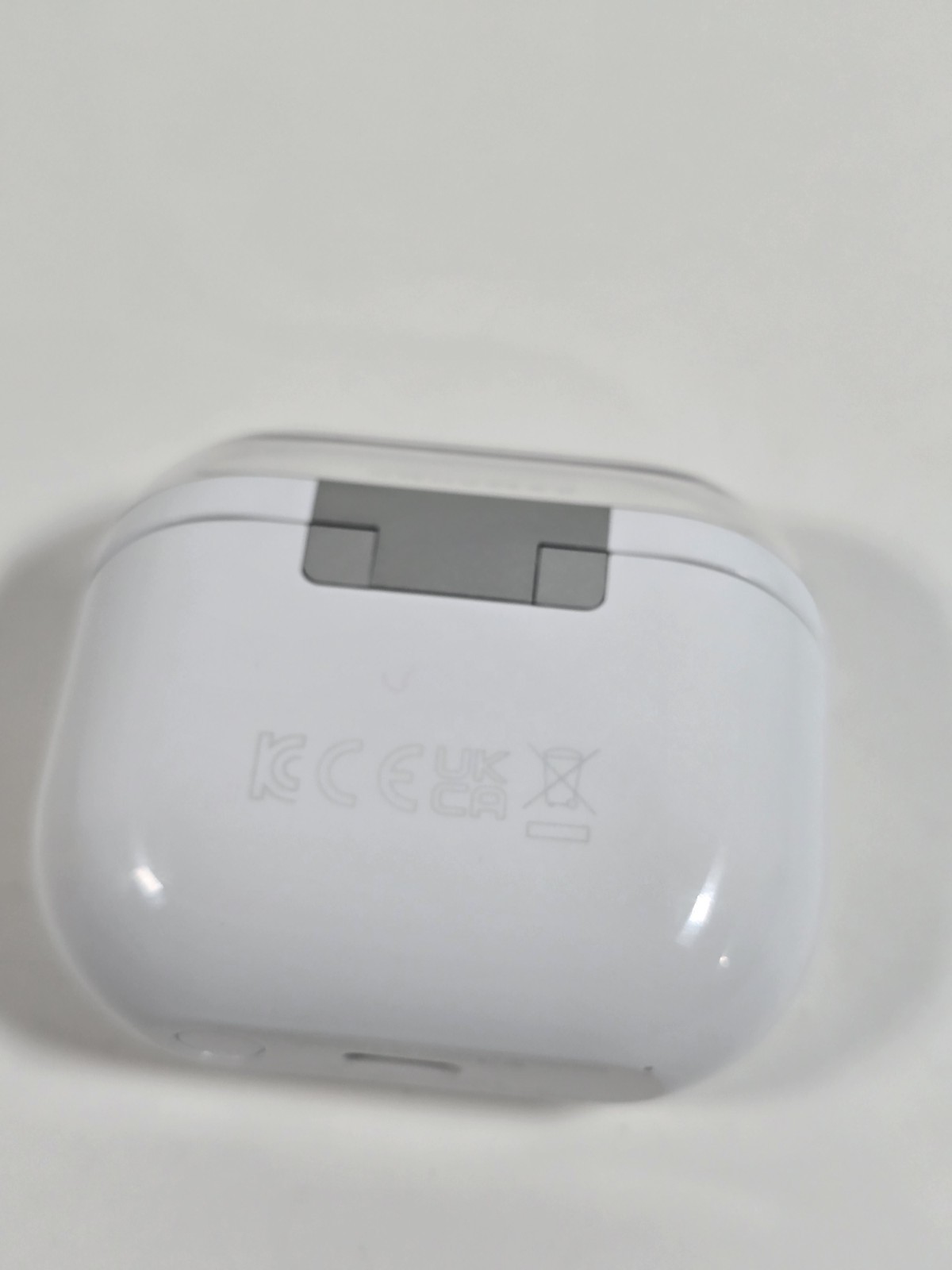 Samsung Galaxy Buds3 Pro SM-R630 OEM Replacement Charging Case White