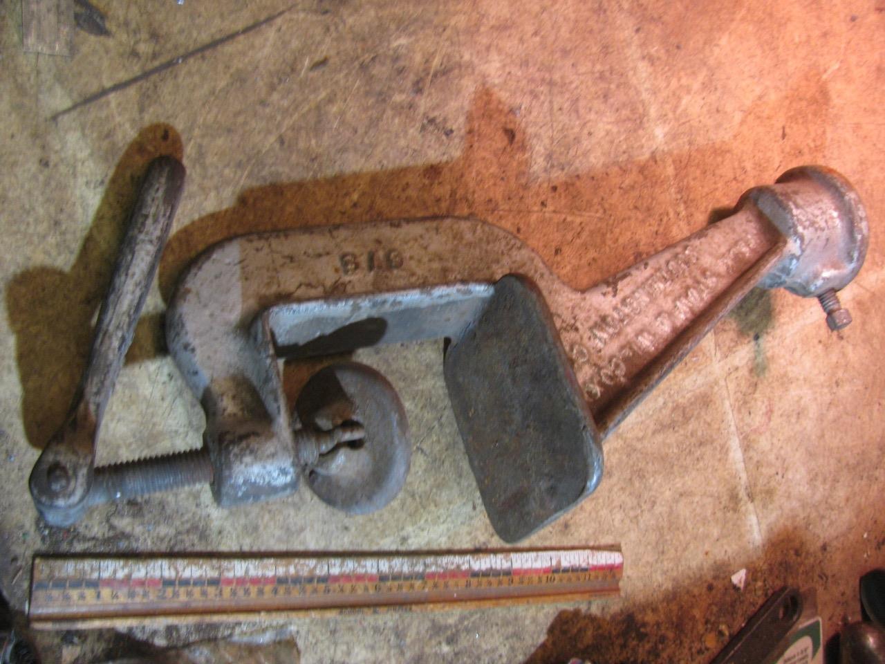 PS&W Pexto 975 Tool Post Clamp Bead Roller Crimpler Former
