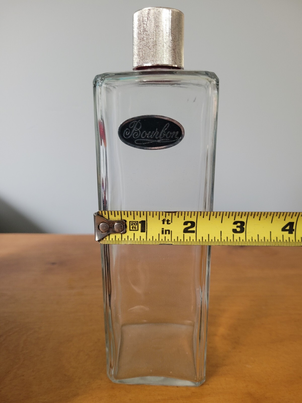 1970's Portable Bar Set In Carrying Case With Handle