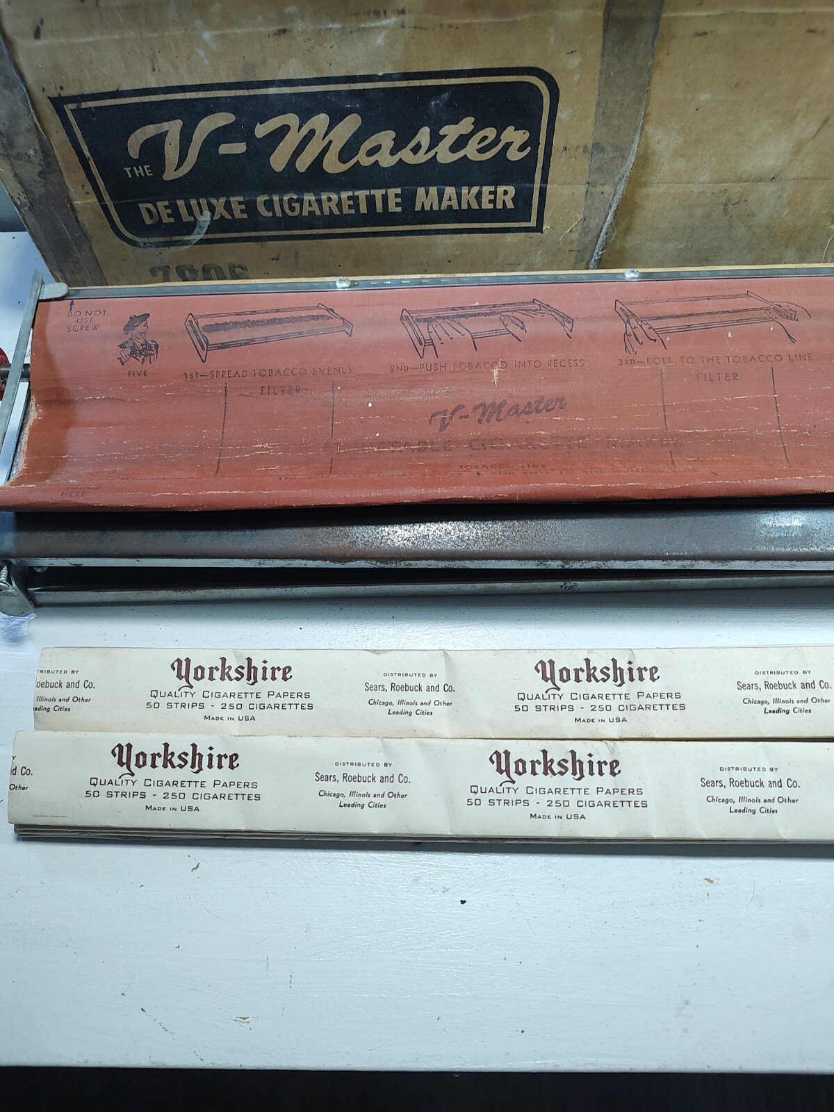 Vintage V-Master Deluxe Cigarette Maker Rolling Machine, Cigarette Papers & Box