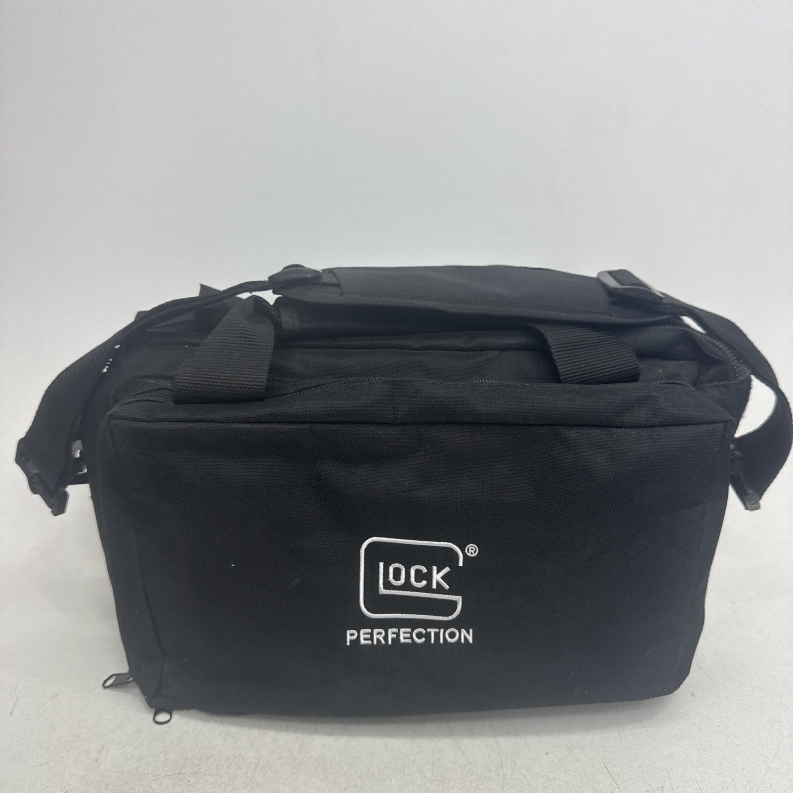 GLOCK Perfection Range Bag Holds 4 Pistols Black