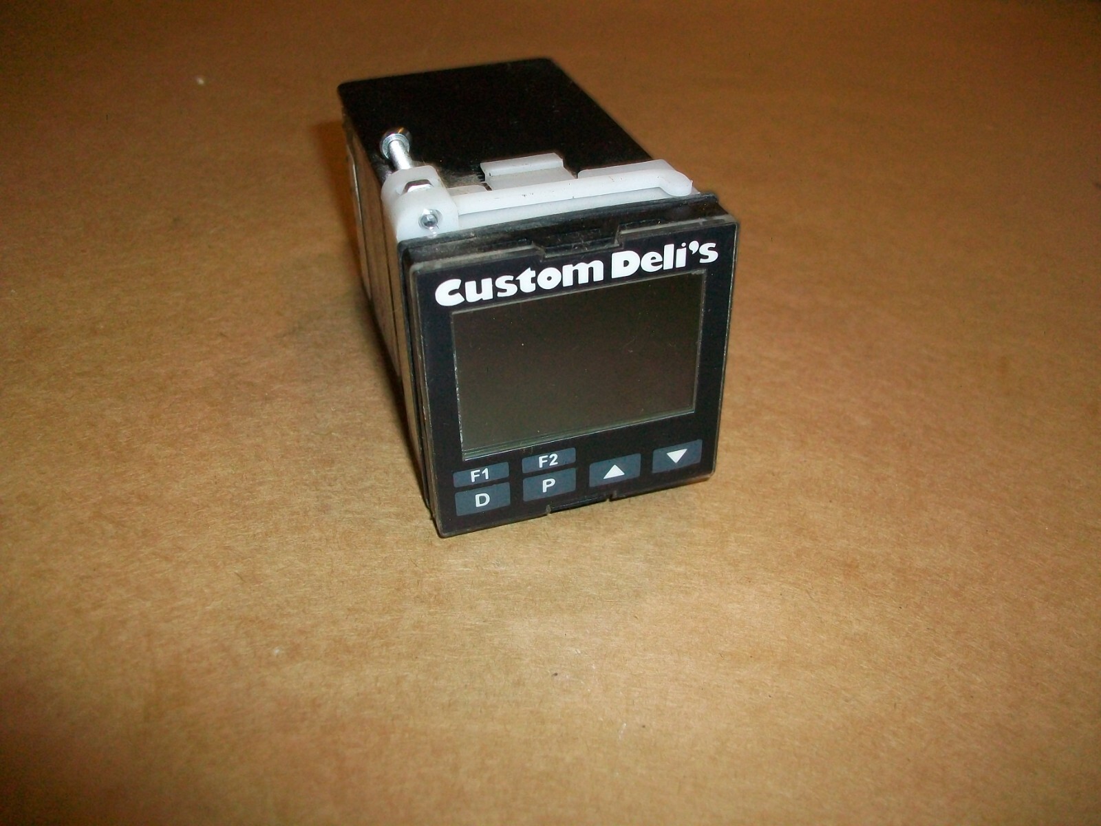Red Lion Temperature Controller PXU20A20 100-240vac USED