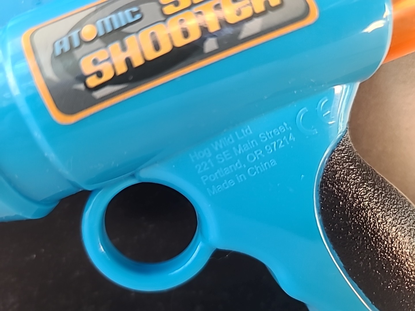 Atomic Six Shooter, READ Description