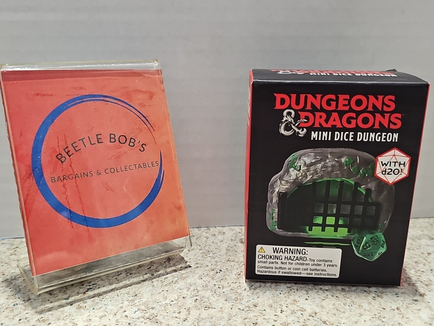 Dungeons and Dragons: Mini Dice Dungeon With d20! NISB