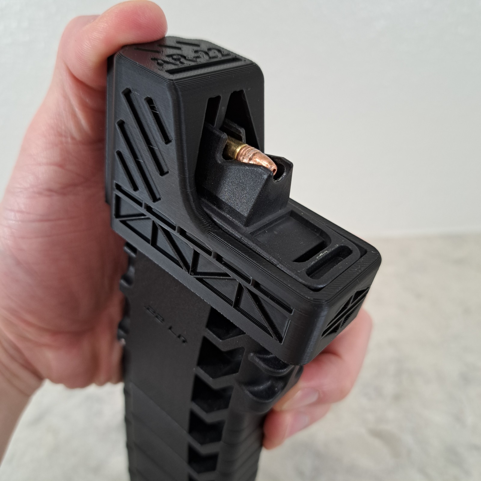 Thumb Saver Magazine Speed Loader Unloader for CMMG 22 Gen1 Gen2 Black Dog .22lr