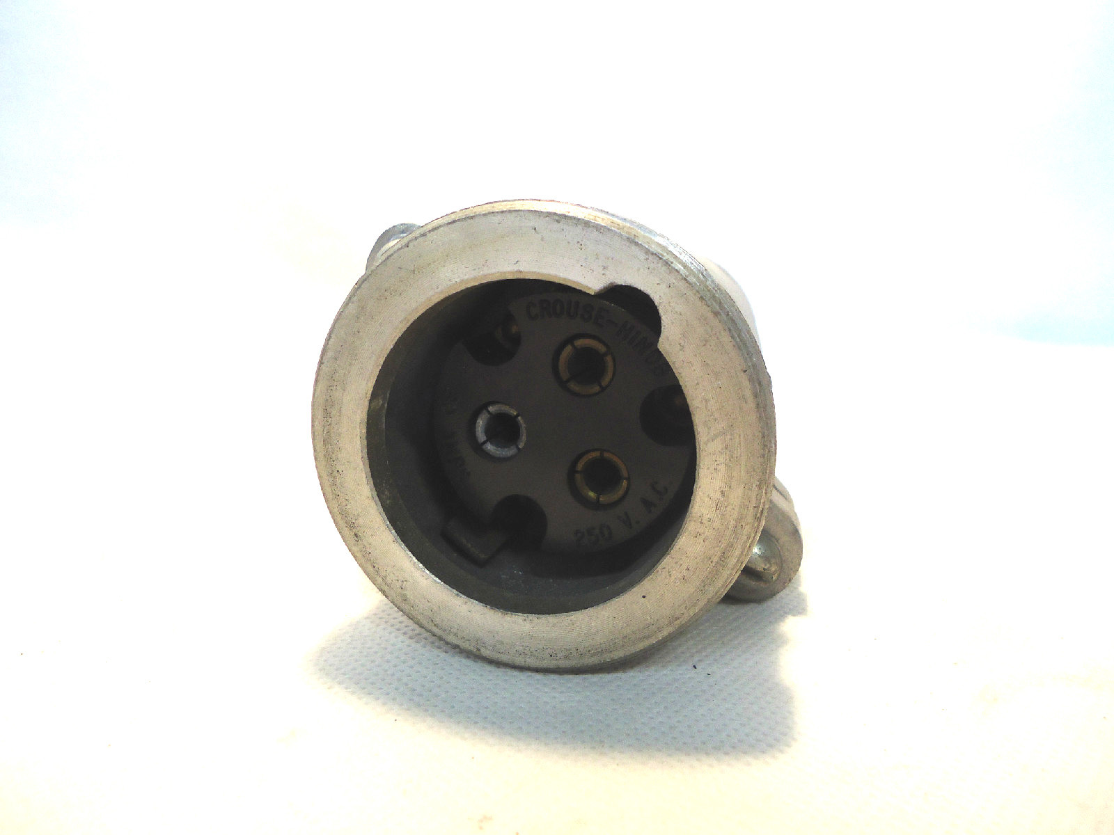 NEW CROUSE-HINDS BRM-70833-M3 30 AMP 250V PLUG-CONNECTOR FEMALE