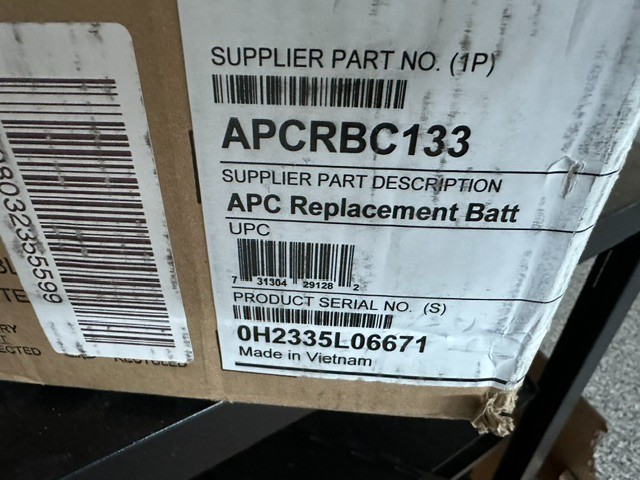APC APCRBC133 UPS Replacement Battery Cartridge Open Box