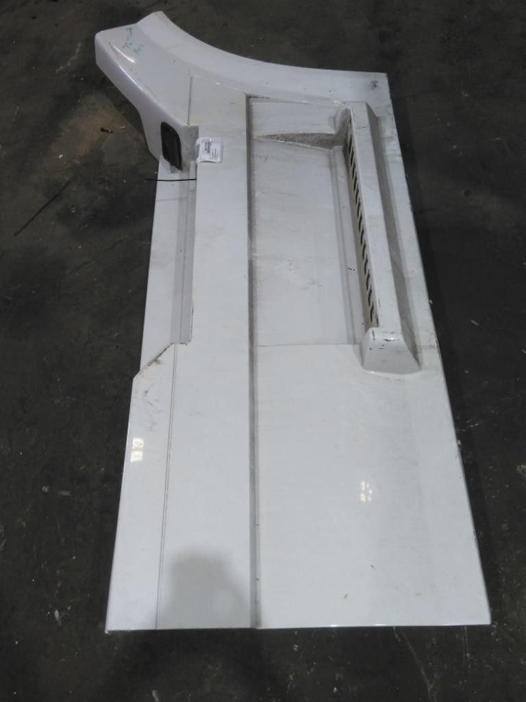 For 2016 VOLVO VNL SIDE FAIRING Right , OH