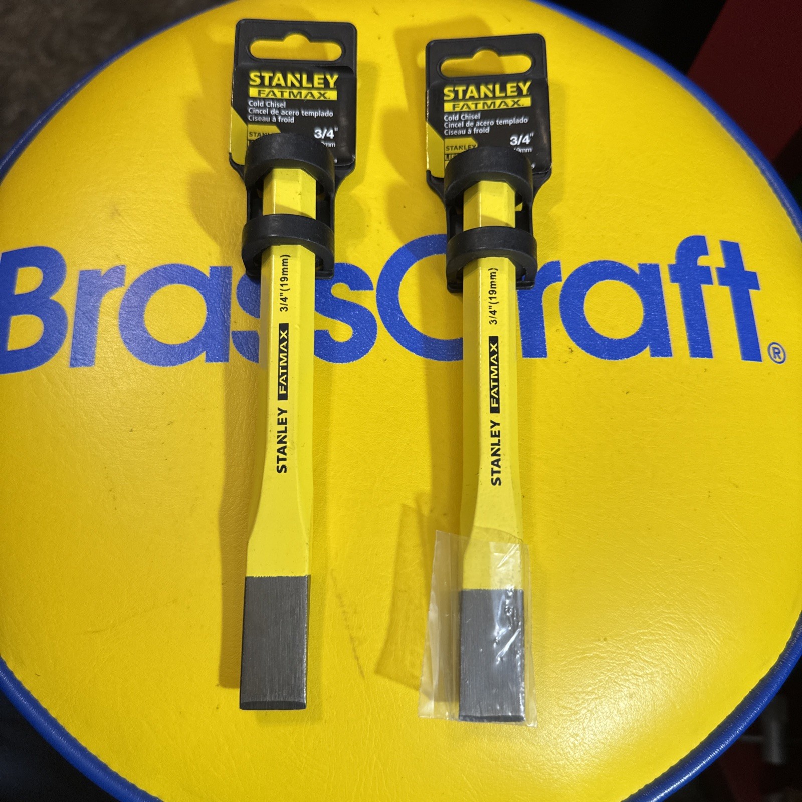 2 3/4"Stanley FatMax Flat Utility Cold Chisel (19mm) Powder-Coated Yellow Hi-Vis