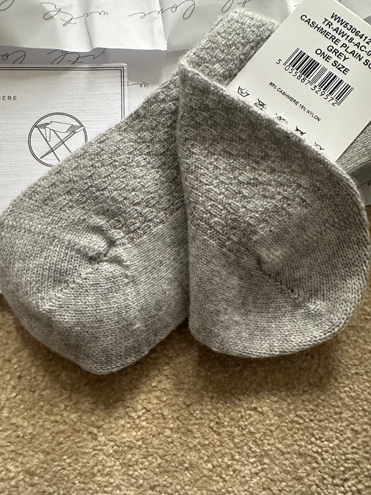 BNWT Truly cashmere grey bedsocks socks (women's, one size)