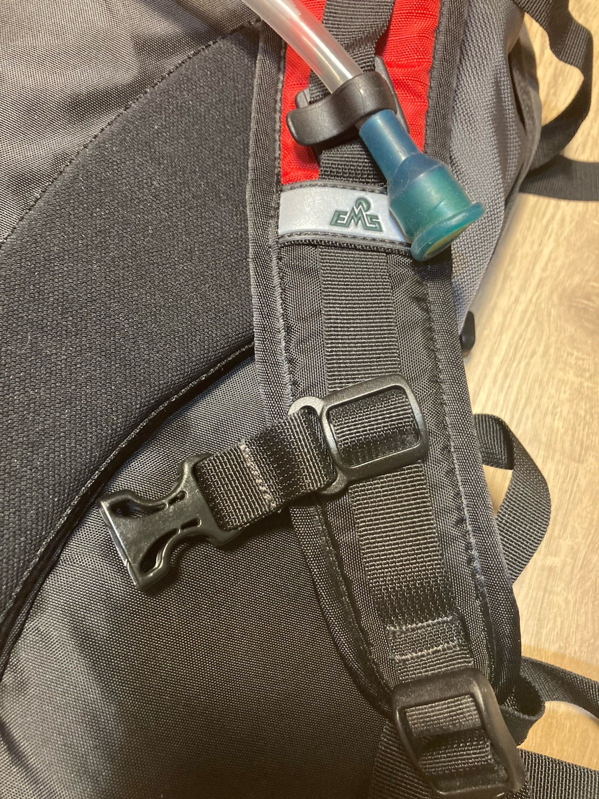 Ems Hydroplane Backpack Hiking & Water Bladder Straw With Rainfly Cover Pockets