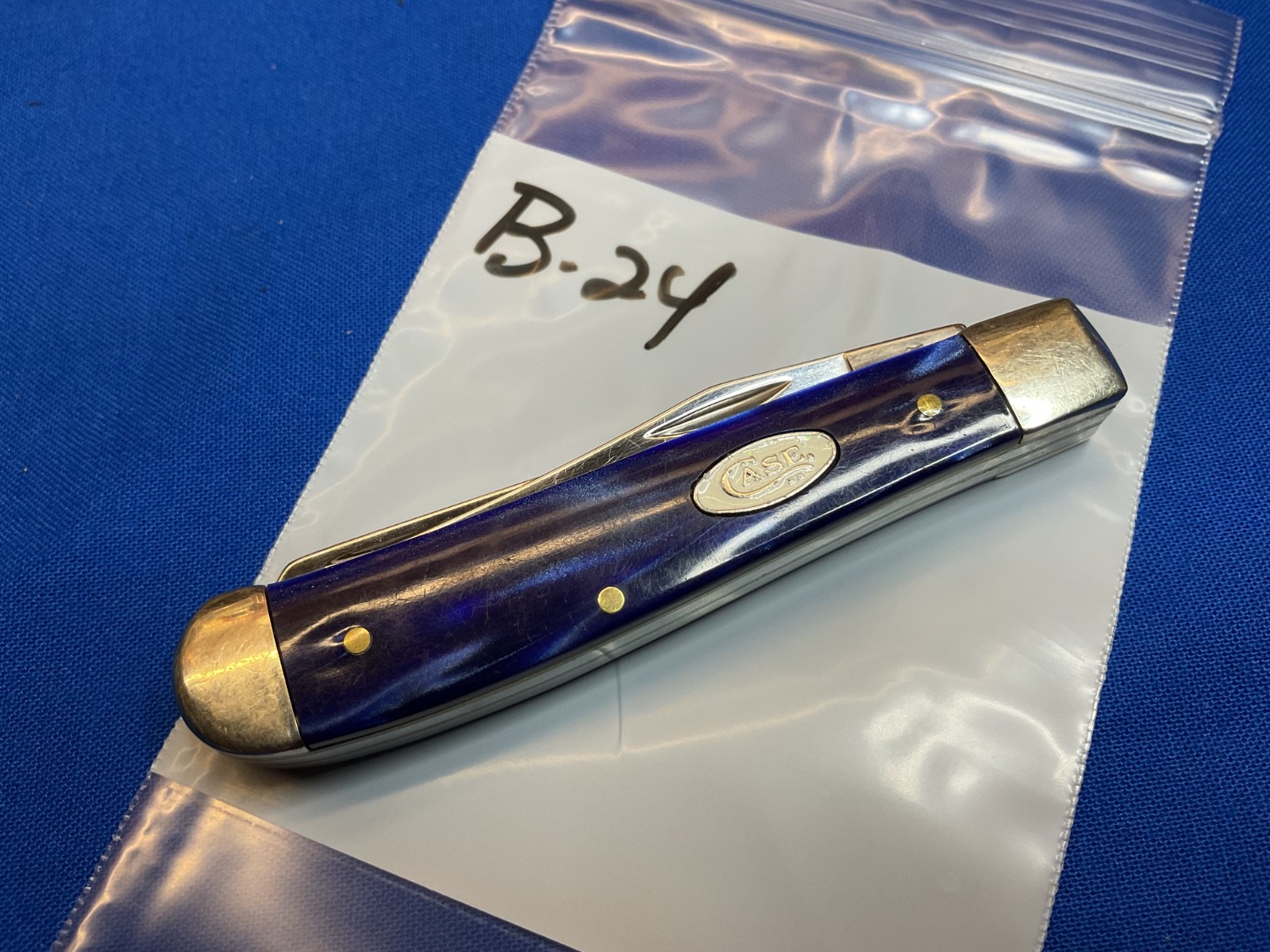 Case XX 10207 Blue Pearl Kirinite Mini Trapper USA
