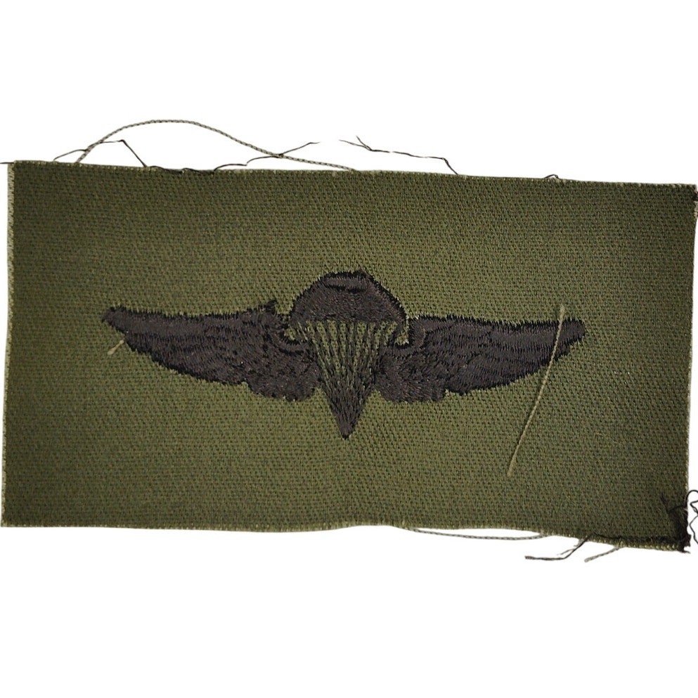 Vintage US Army Parachutist Rigger Patch Subdued 4" × 2" ODG Sew‑On NOS