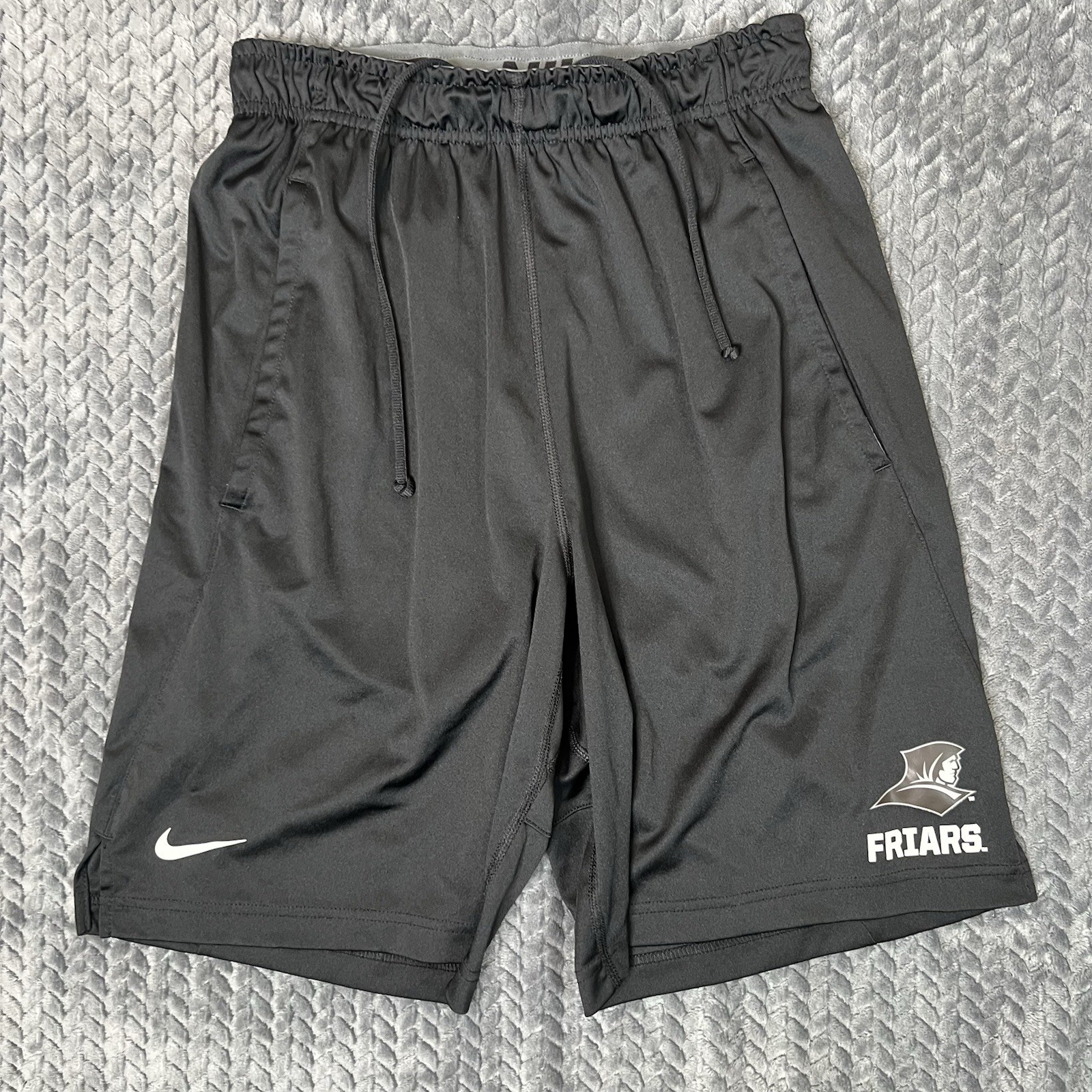 Providence College Friars Nike Basketball Workout Running Shorts Mens Size Small