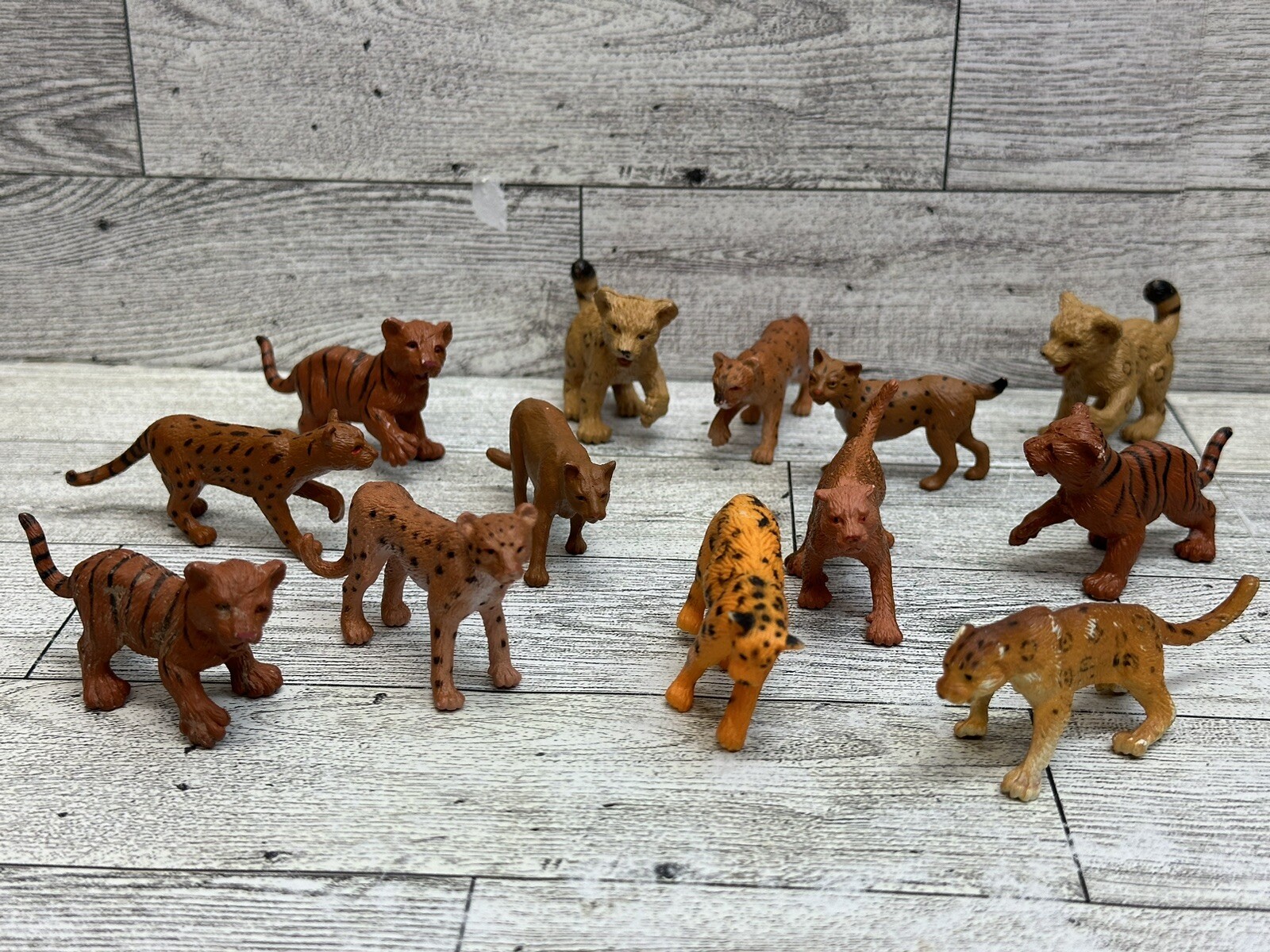 VTG Safari Ltd Animals ~ Lot of 13 Wild Cats: Lions, Tiger, Bobcats, Cheetah