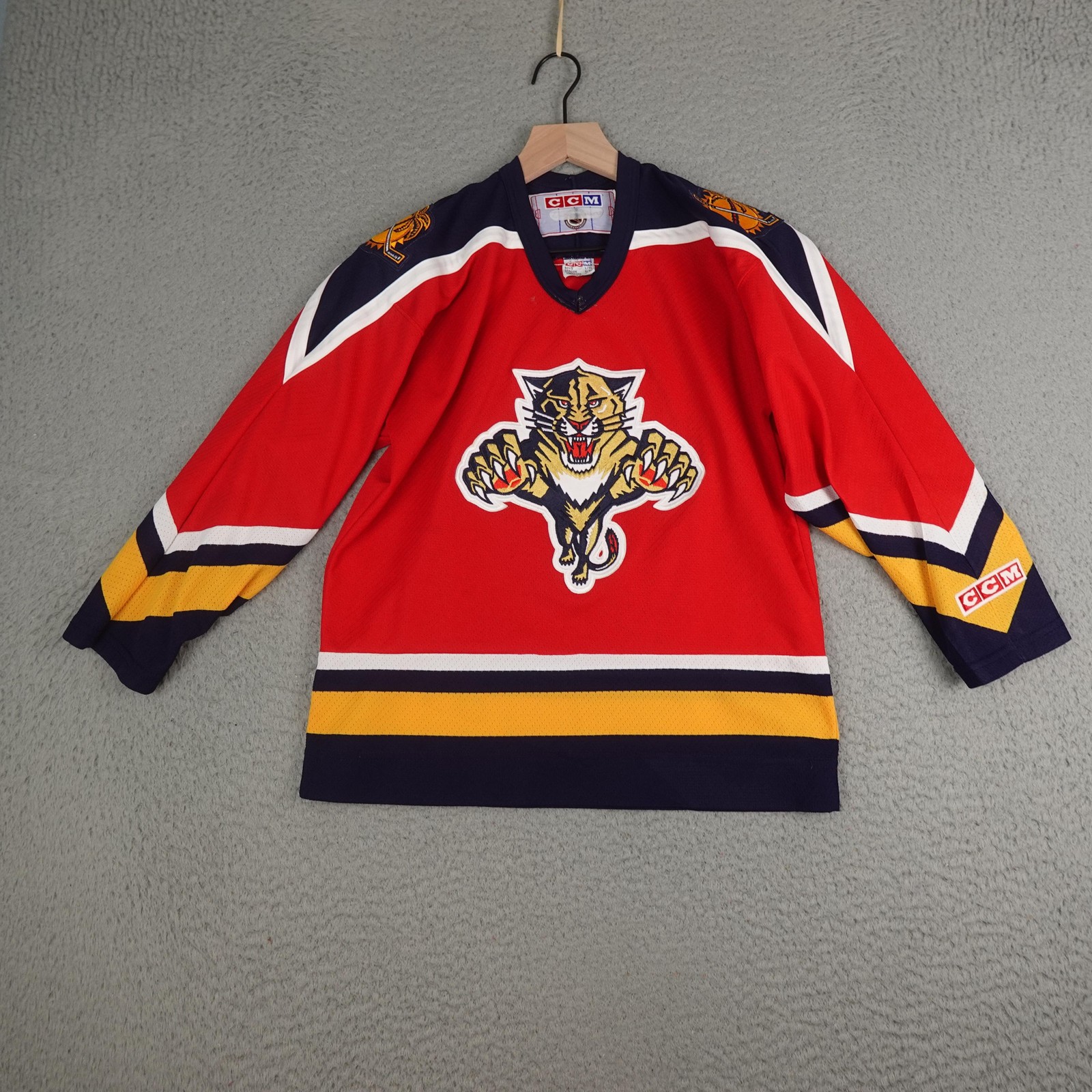 Florida Panthers Jersey Boys Large Red NHL Hockey CCM Air Knit Youth Canada