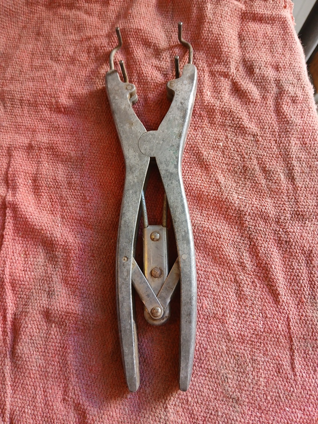 Vintage Elastrator Castration Docking Tool Aluminum Spring Pliers Made In USA