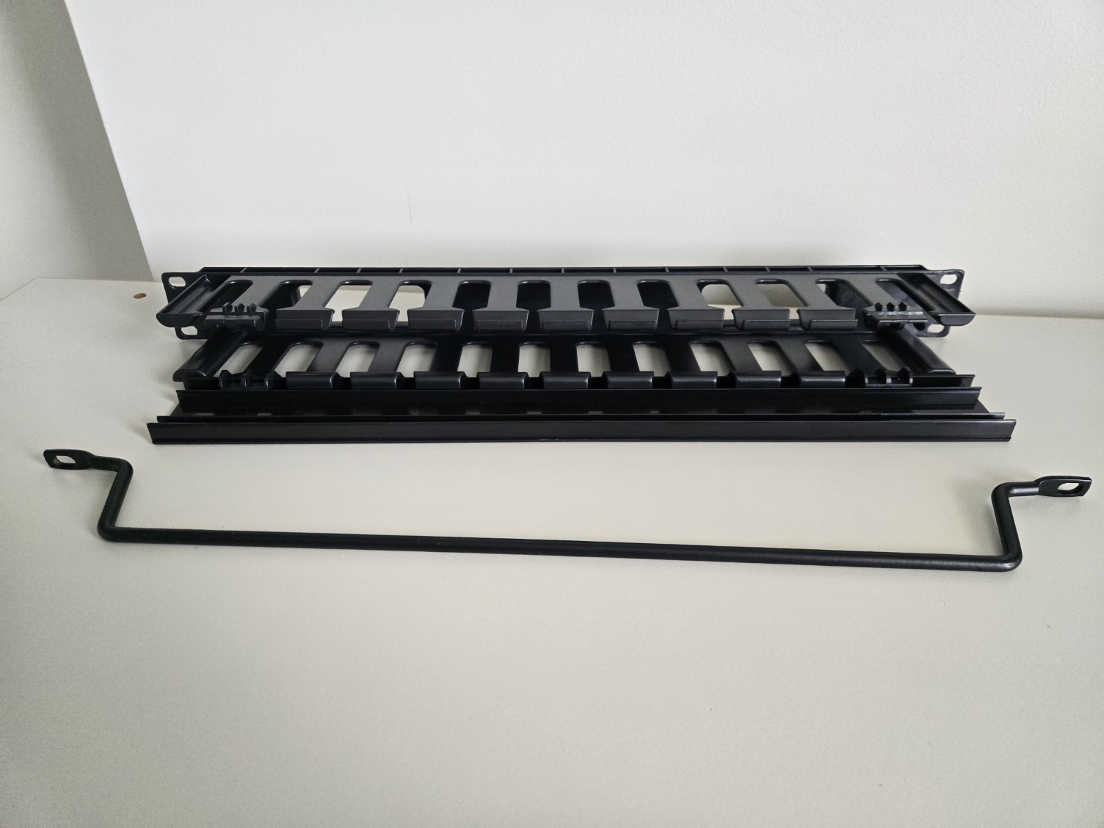 1U Patch Cable Management Panel w/ Power Cable Bar Rack Mount Open Box