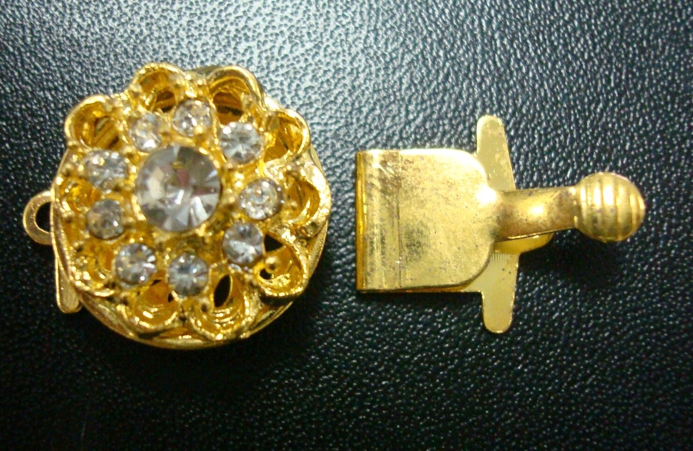 Crystal rhinestone 16mm yellow gold plated 1 strand pad clasp FPC321