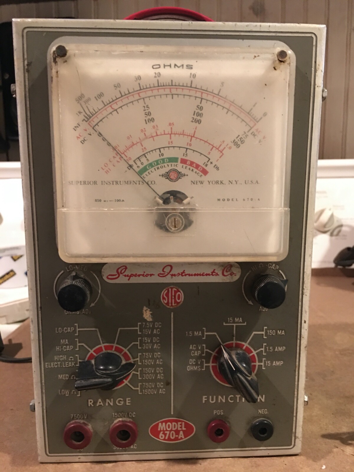 SUPERIOR Instruments Co. OHMS-Resistance meter model 670-A ,    used