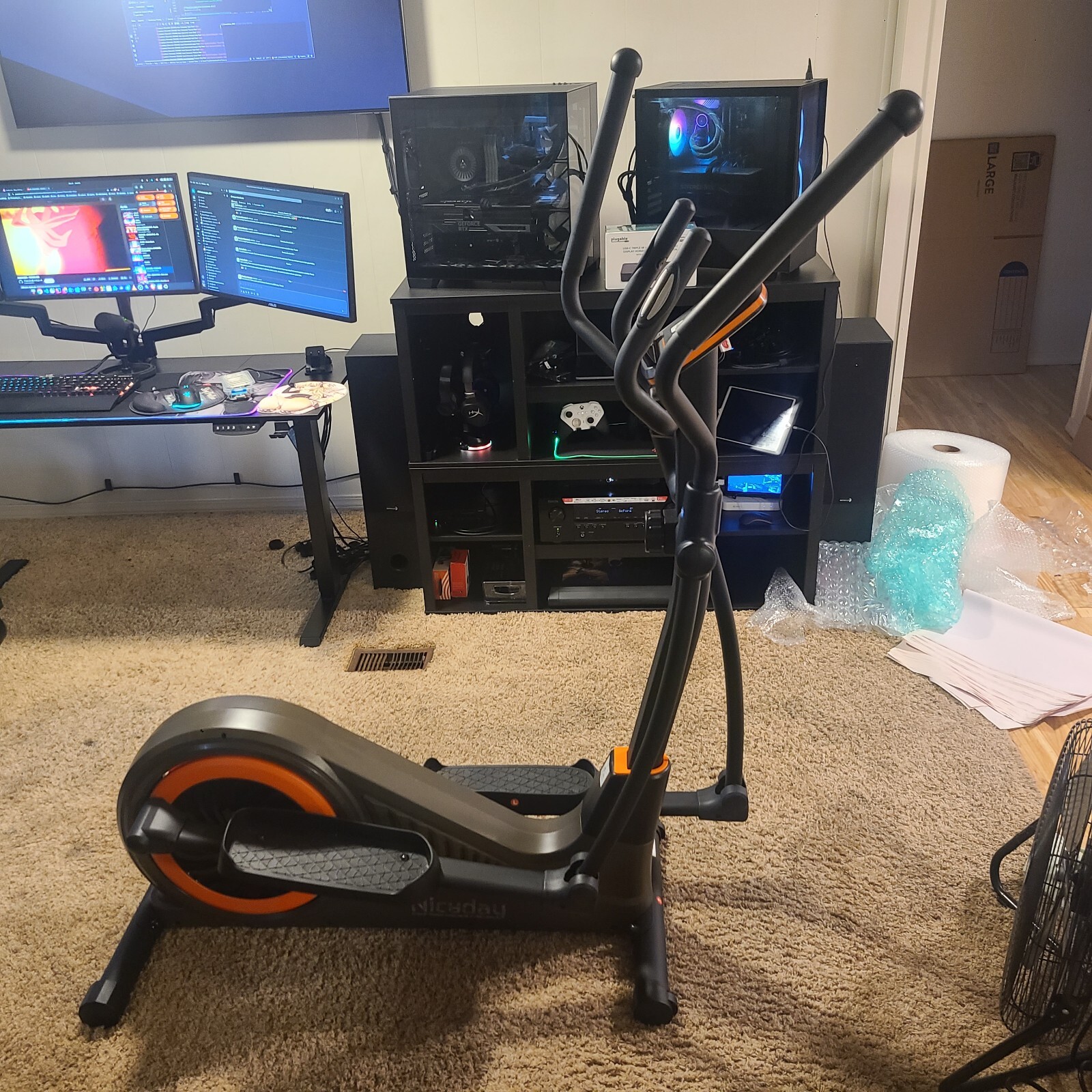 Elliptical Exercise Machine Hyper-Quiet 16 Resistance Levels, 400LBS Capacity