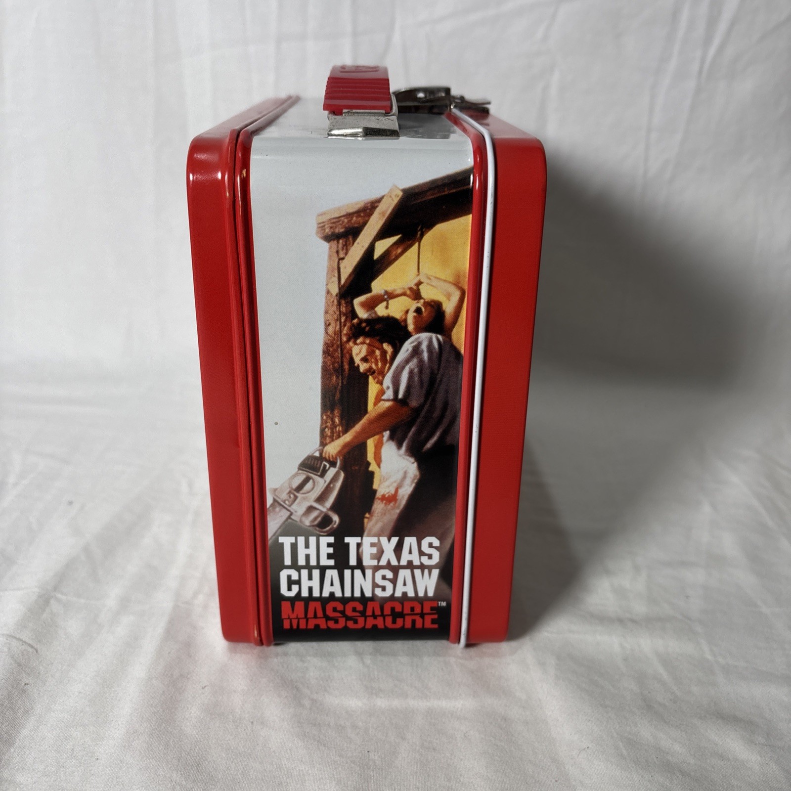 TEXAS CHAINSAW MASSACRE LUNCHBOX w/ THERMOS!