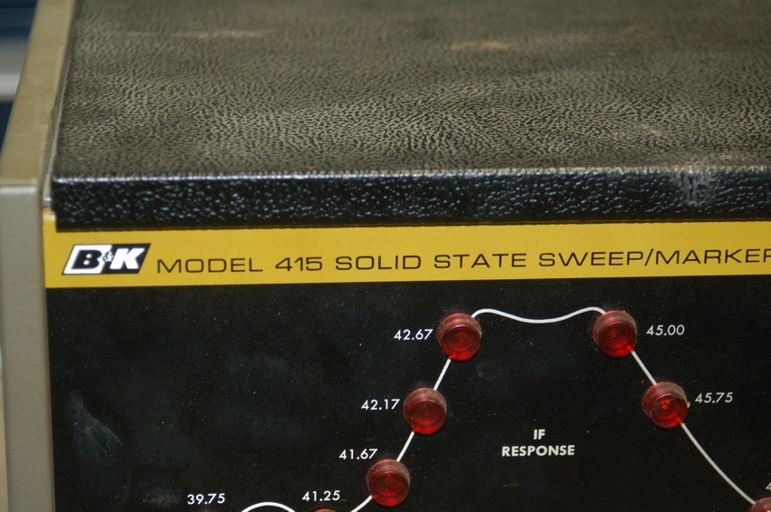B&K Model 415 Sweep/Marker Generator BY DYNASCAN