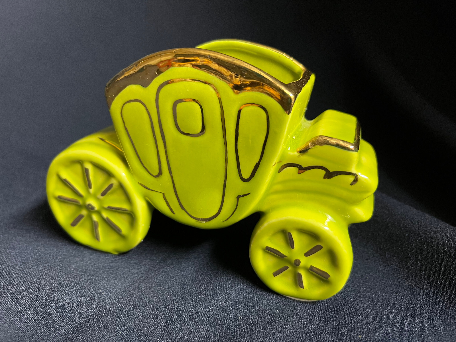 H.J. Boninger California Ceramics 6" Green  Gold Trim Stagecoach W Label Planter