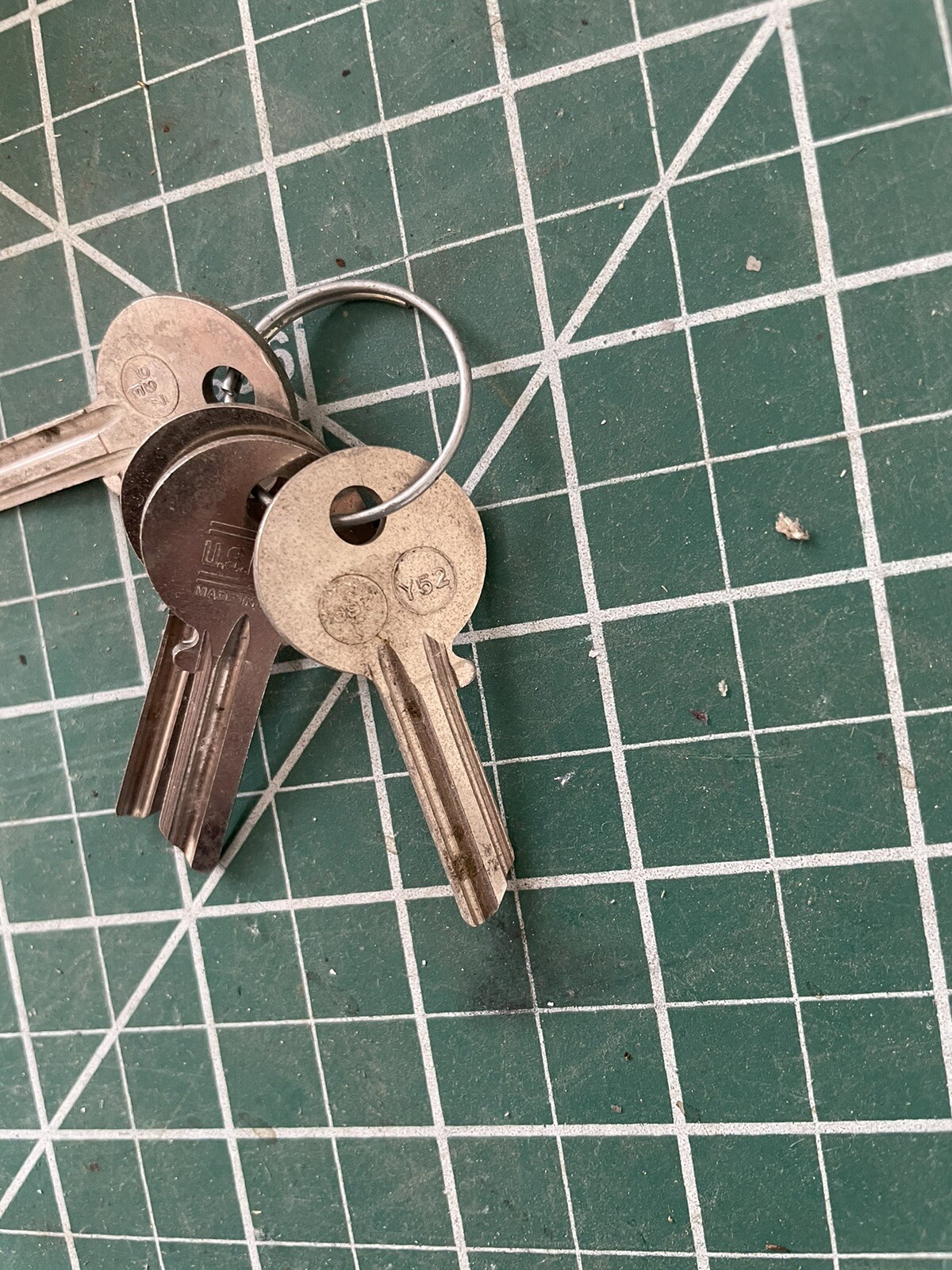 4 997e Y52 Lot Uncut Brass Key Lock Smith New Ilco Taylor Us Lock Switch Utility