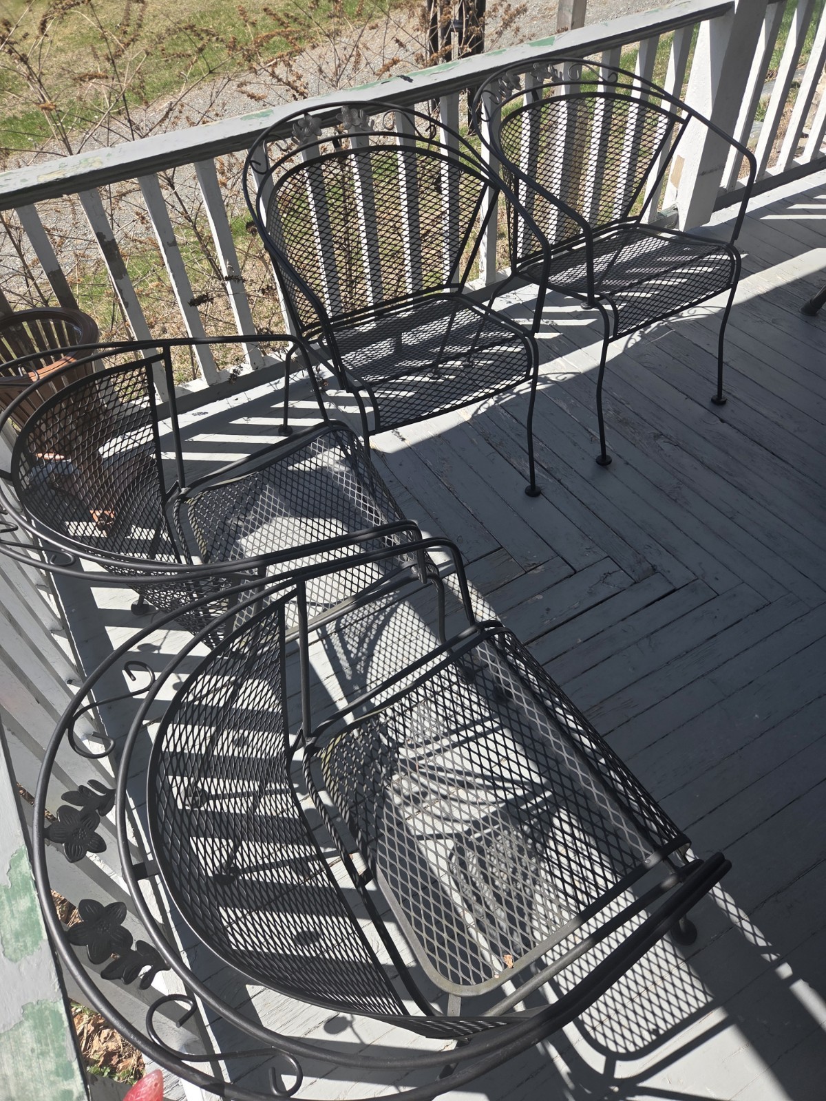Set of 4 Metal Patio Chairs Floral Back Mesh Outdoor Porch Garden Black