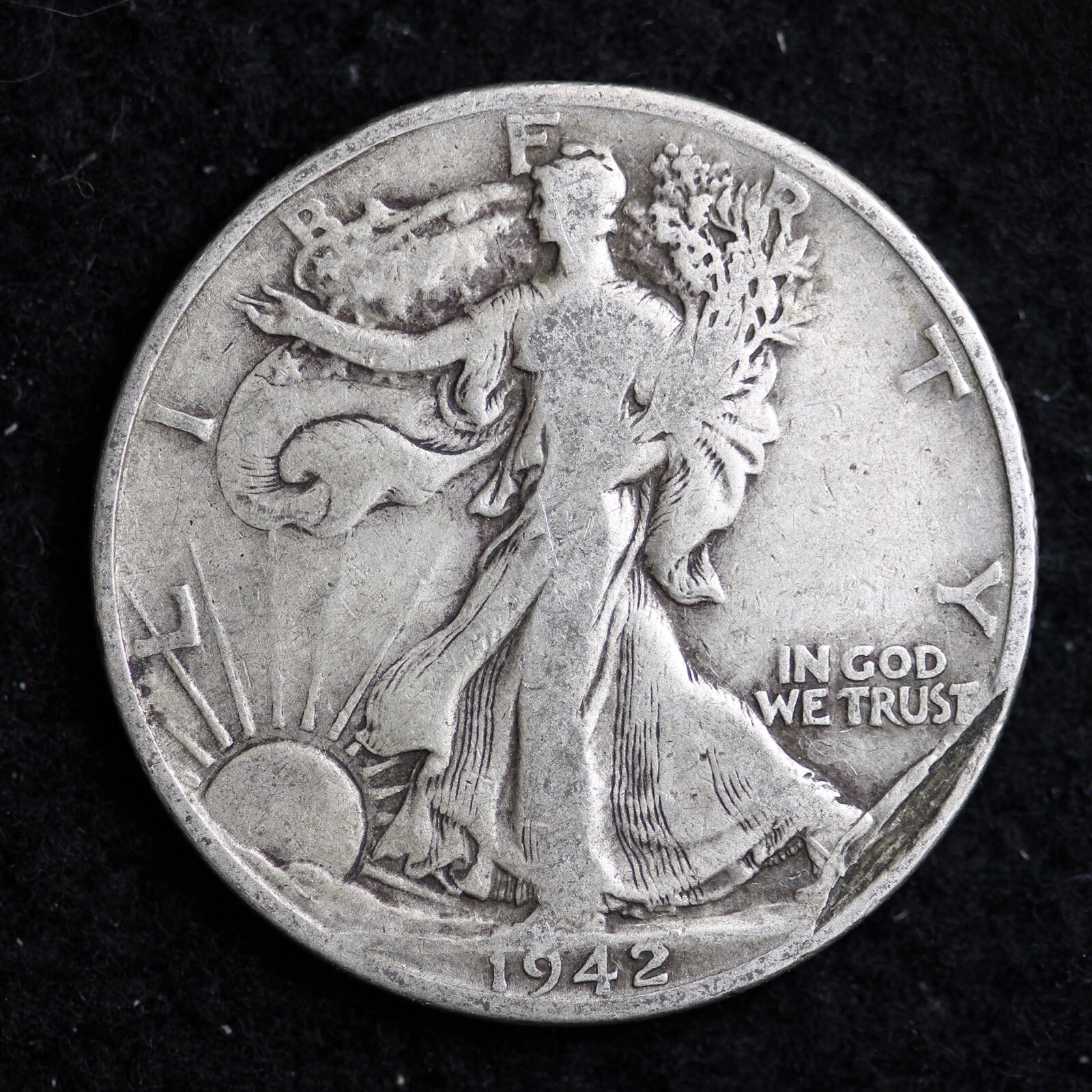 1942-D Liberty Walking Silver Half Dollar BIG OBV. DIE CRACK B091