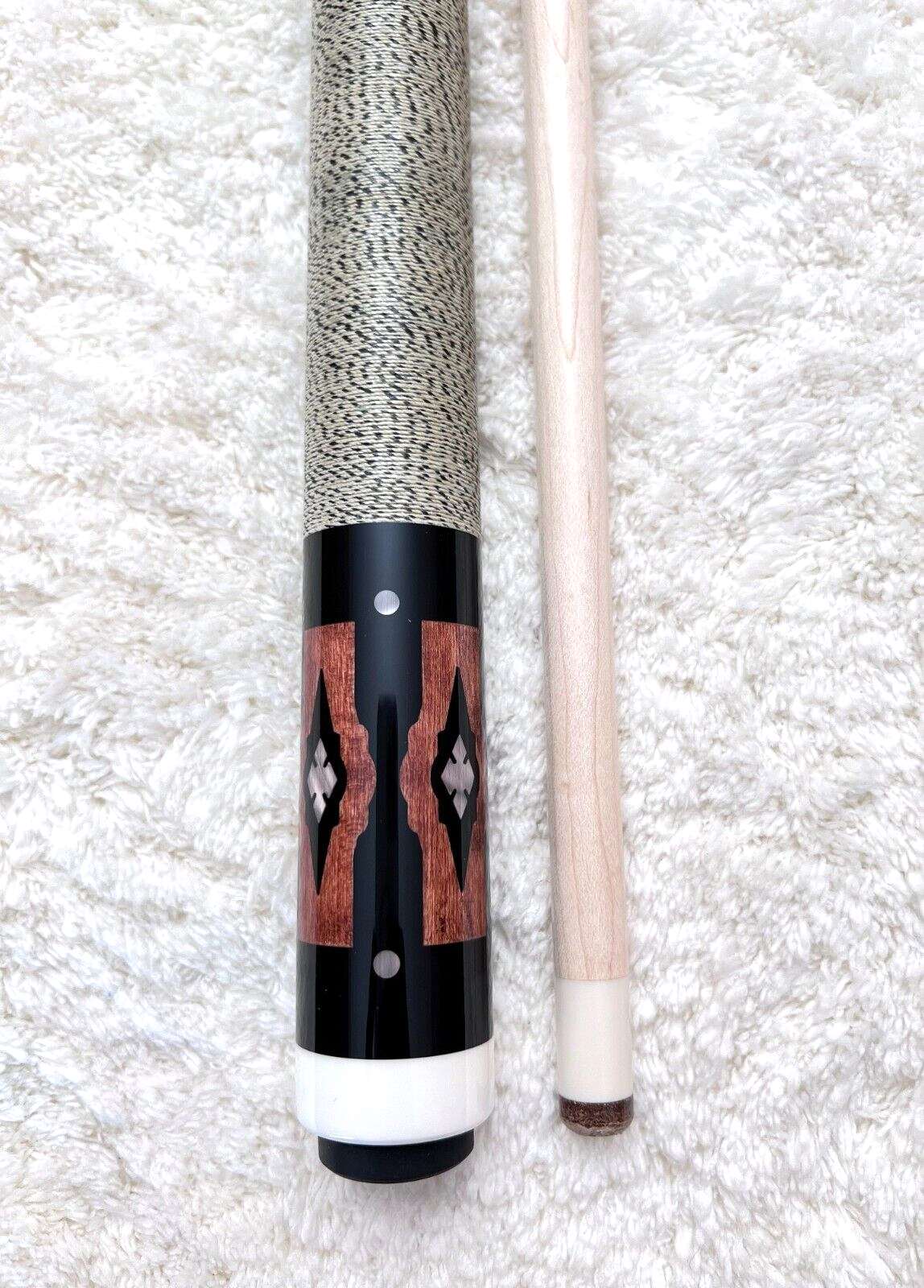 IN STOCK, JOSS 20-52 Pool Cue, FREE HARD CASE