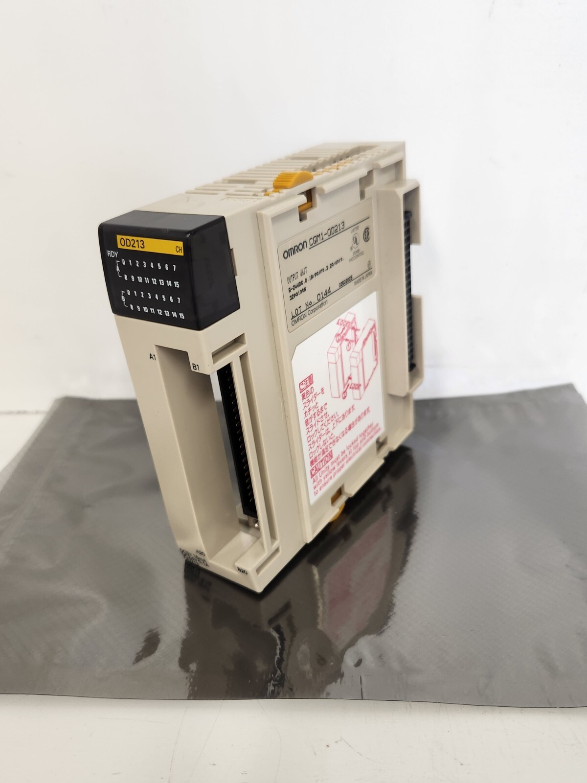 NEW OLD STOCK! OMRON 32PT SOLID STATE OUTPUT MODULE CQM1-OD213