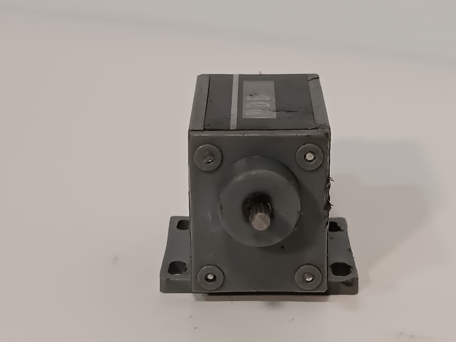 Dayton 6X157B Mechanical Counter, 5 Digit, Top Coming with Base Mount