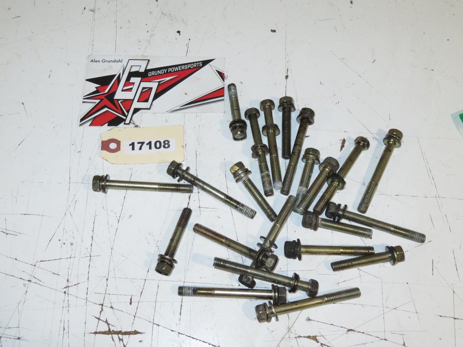 Polaris - 1997 XC 600 Cranks Case Bolts Set 3082097 / 3084670 / 7520777 /3084671