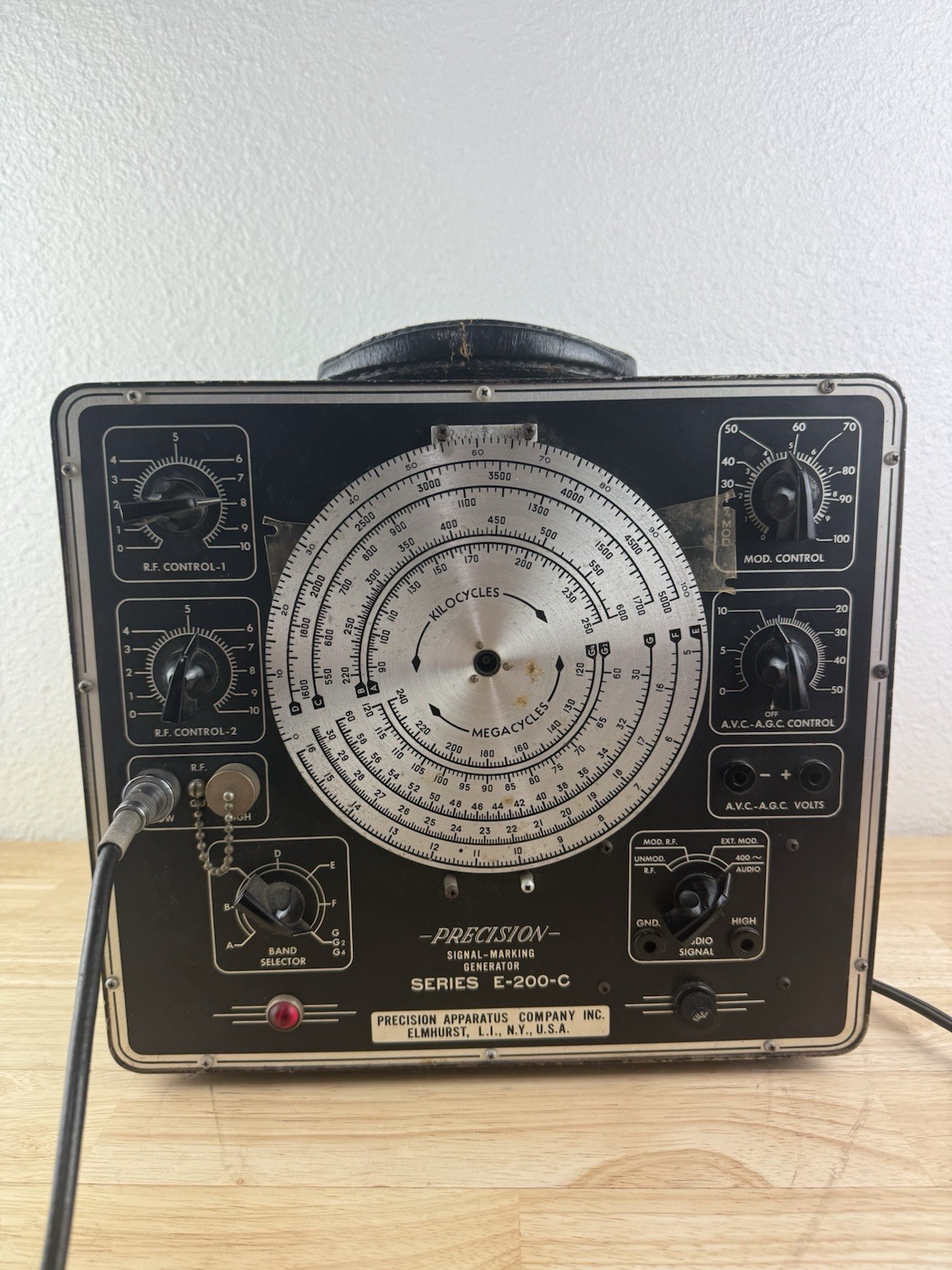 Vintage Precision Apparatus Co 6-Band RF Signal Generator Series E-200-C