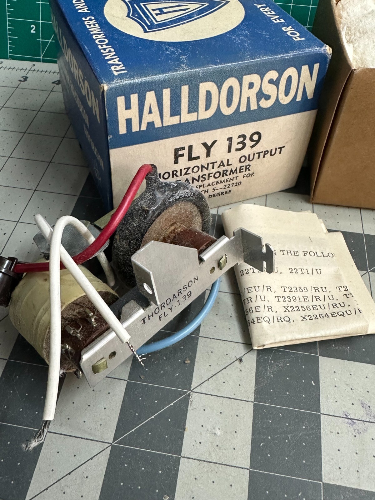 VINTAGE Halldorson Fly-139 Power Horizontal Output Transformer Zenith 5-22720