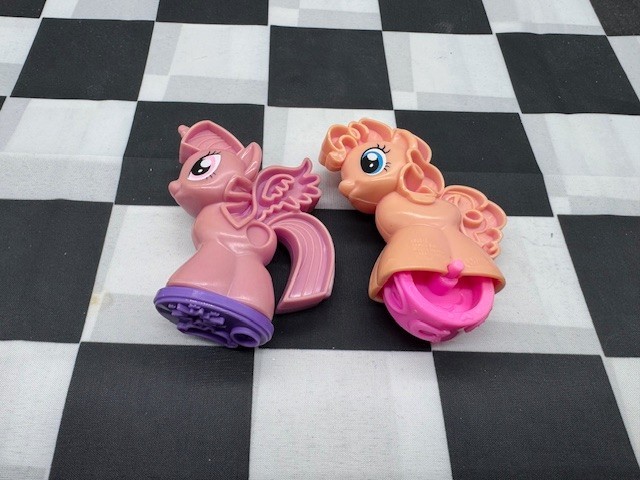 Play-Doh My Little Pony MLP Pink and Purple Figures Horseshoe Roller & Stamp