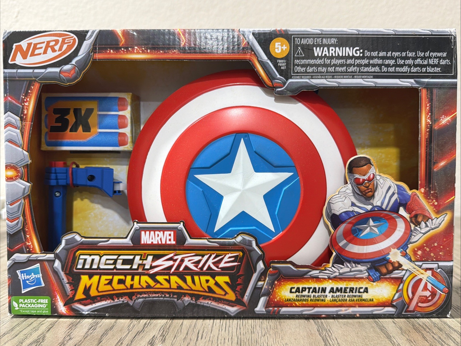 Nerf Gun Marvel MechStrike Mechasaurs Cpt.  America Redwing Blaster with Shield