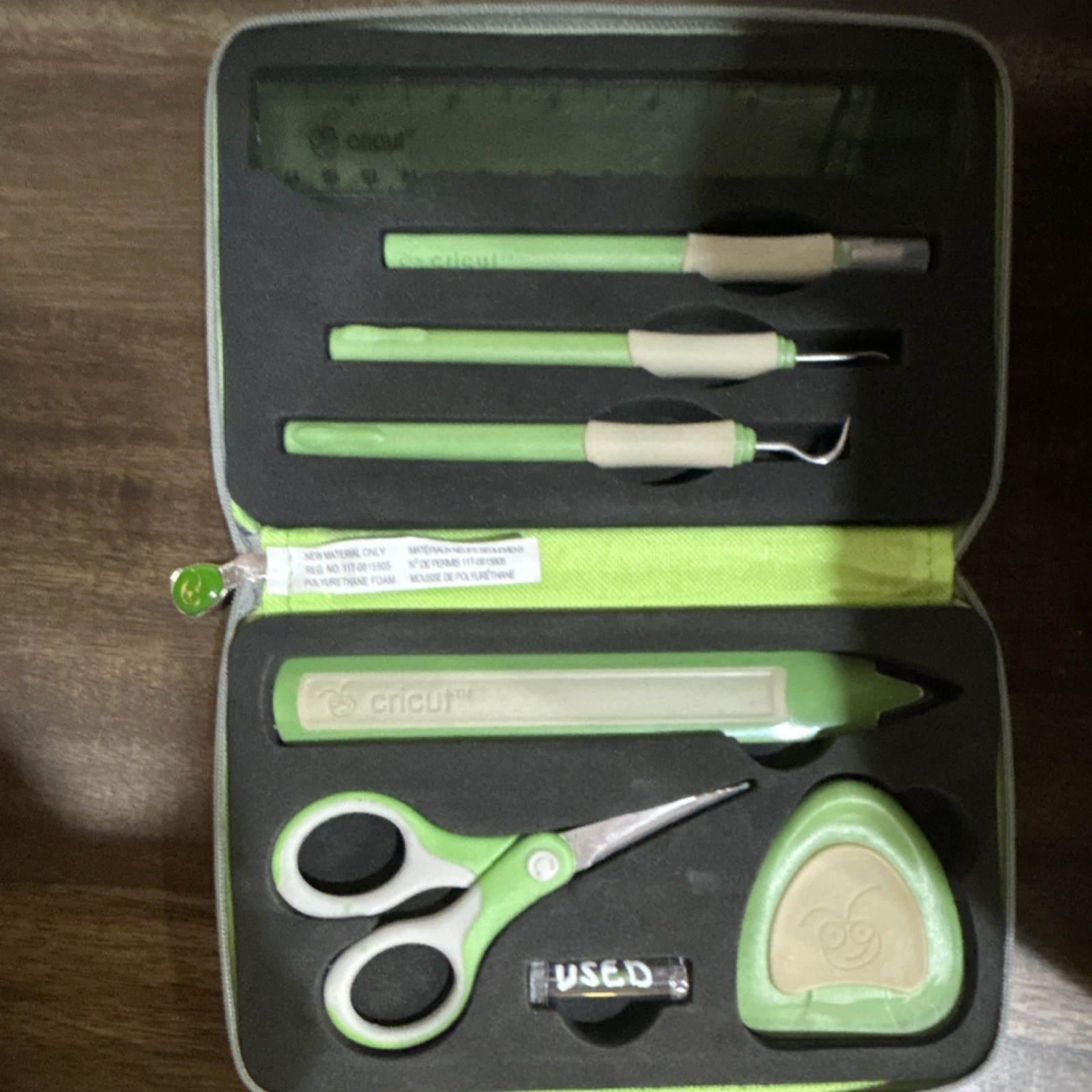 Cricut Scrapbooking Tool Kit with Green Zippered Case, Scissors, Tweezers, Ruler
