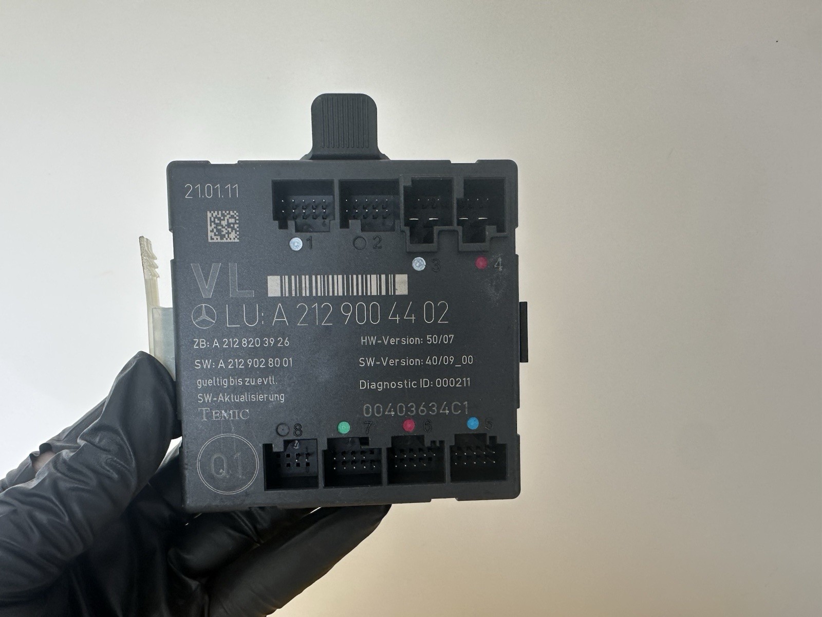 2010-2016 MERCEDES E350 W212 RIGHT PASSENGER FRONT DOOR CONTROL MODULE OEM