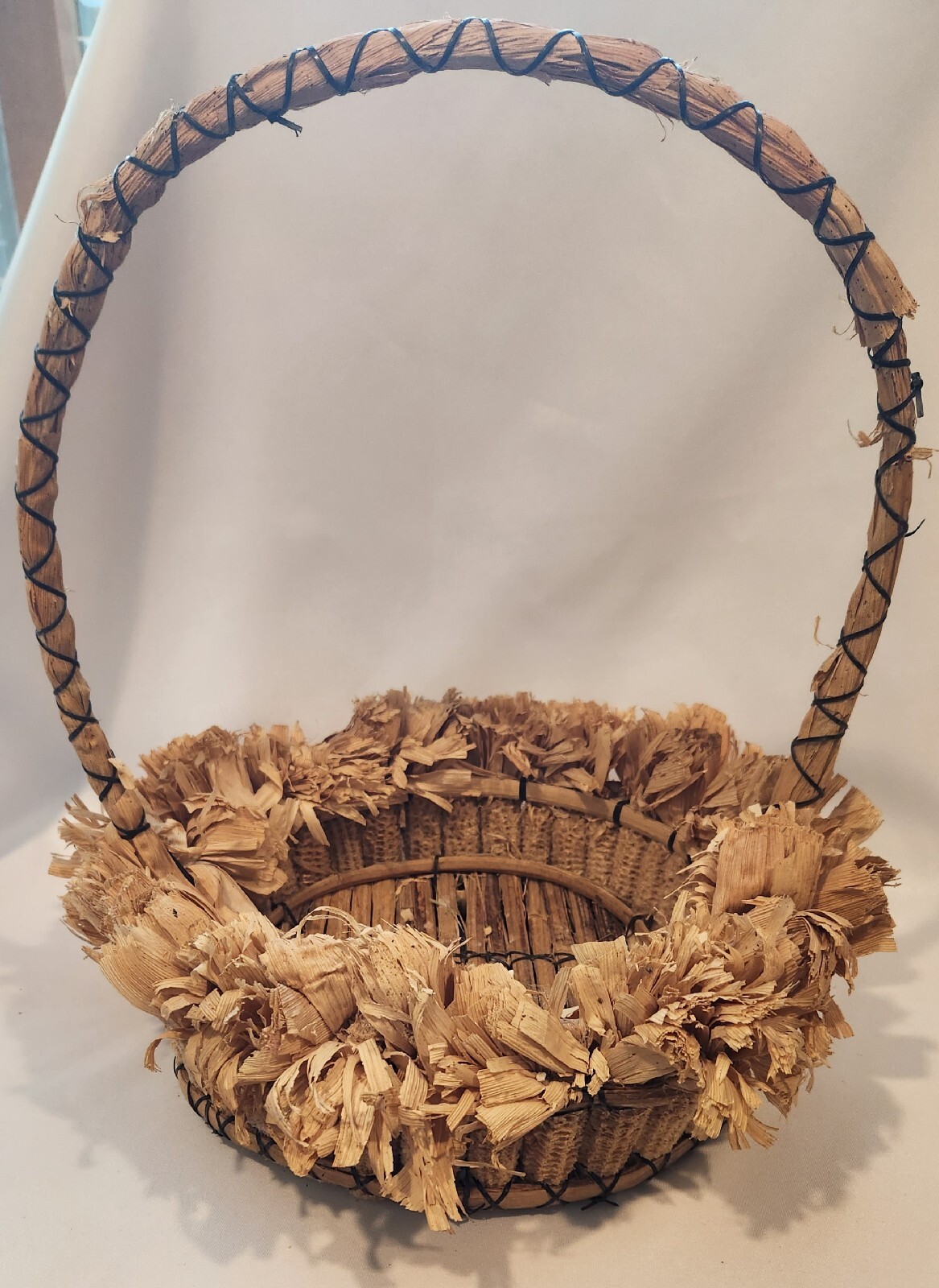 VTG Hand Woven Corn Cob/Husk Folk Art Basket 11.5" Dia 14" Tall With Handle/69